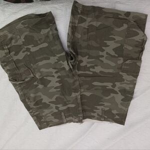 Camo Men's cargo shorts